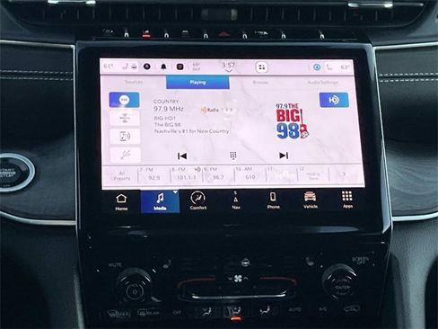 Used 2024 Jeep Grand Cherokee L Limited image 16