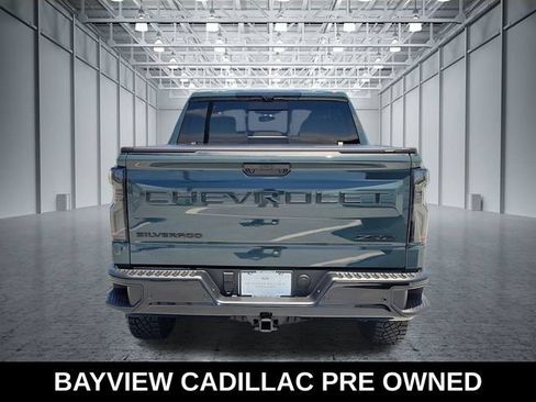 Used 2025 Chevrolet Silverado 1500 ZR2 w/ Technology Package AWD/4WD image 4