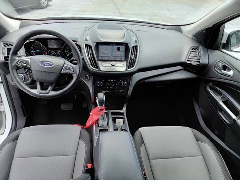 Used 2019 Ford Escape SE image 10