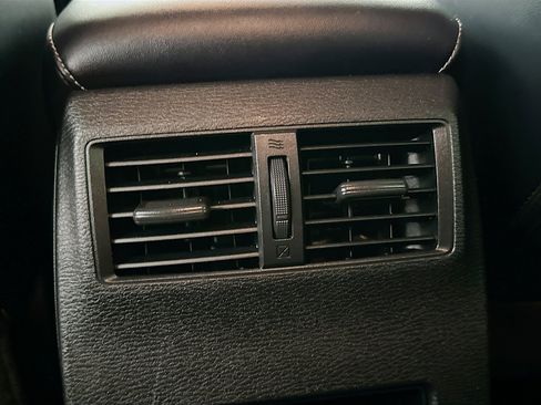 Used 2024 Mitsubishi Outlander SE image 28