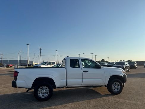Used 2023 Toyota Tacoma SR RWD image 21