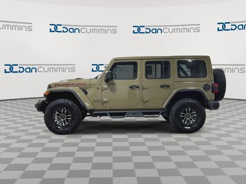 Used 2025 Jeep Wrangler Unlimited Rubicon AWD/4WD image 5