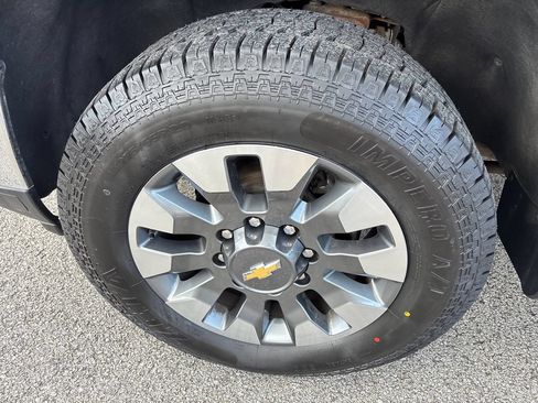 Used 2024 Chevrolet Silverado 2500 LT w/ All Star Edition AWD/4WD image 5