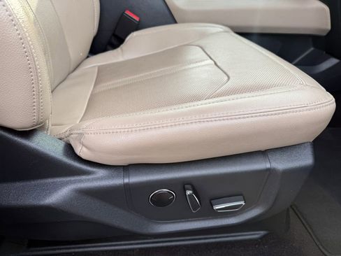 Used 2023 Ford Expedition Max Limited image 17