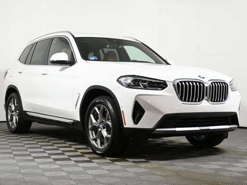 Certified 2024 BMW X3 xDrive30i w/ Convenience Package image 9