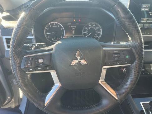 Used 2024 Mitsubishi Outlander SE image 10