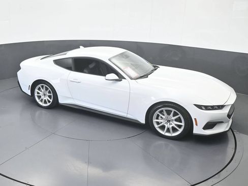 Used 2024 Ford Mustang Coupe RWD image 42