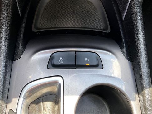 Used 2024 Chevrolet Malibu LS FWD image 33