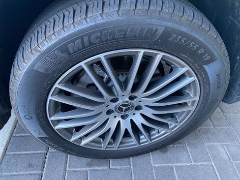 Used 2025 Mercedes-Benz GLC 300 image 13
