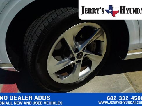 Used 2026 Genesis GV70 2.5T AWD/4WD image 9