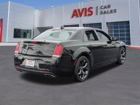 Used 2023 Chrysler 300 S image 6