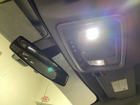 Used 2021 Chevrolet Silverado 1500 RST image 18