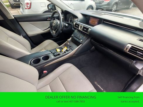 Used 2015 Lexus IS 250 RWD image 18