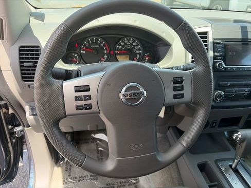 Used 2016 Nissan Frontier SV RWD image 23