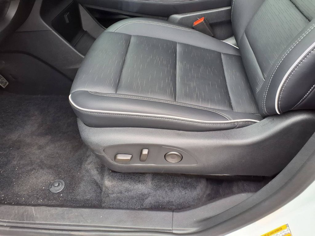 Used 2026 Buick Enclave Sport Touring FWD image 20