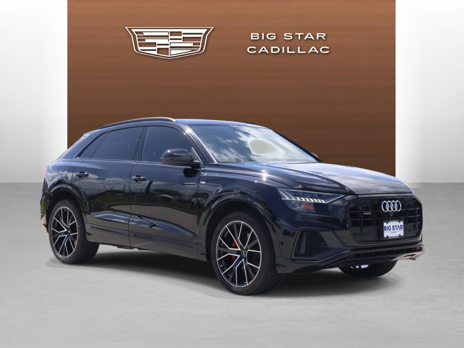 Used 2019 Audi Q8 Prestige w/ Year 1 Package AWD/4WD image 7
