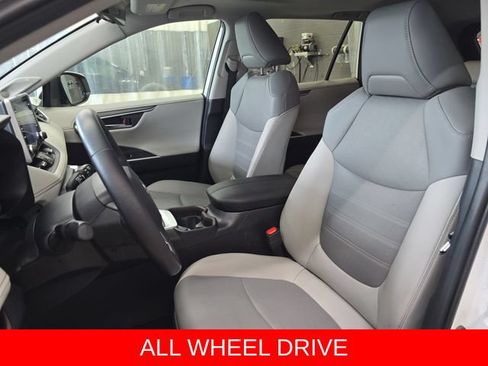 Used 2020 Toyota RAV4 Limited w/ Limited Grade Weather Package AWD/4WD image 15