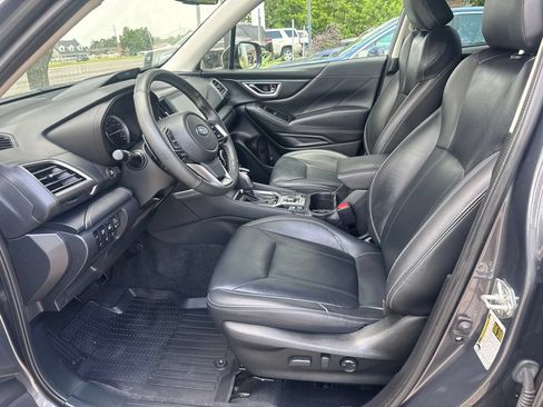 Used 2022 Subaru Forester Touring AWD/4WD image 11