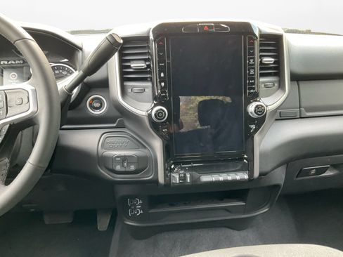 Used 2026 RAM 2500 Big Horn AWD/4WD image 12