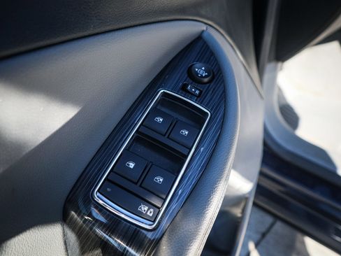 Used 2018 Chevrolet Impala LS image 15