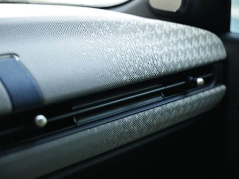 Used 2025 MINI Cooper S image 40