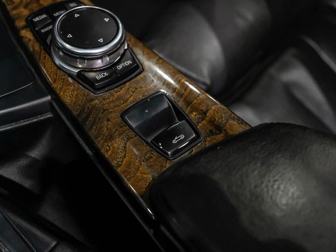 Used 2016 BMW 428i Convertible image 18