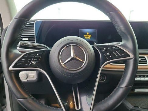 Used 2025 Mercedes-Benz GLE 350 4MATIC image 7