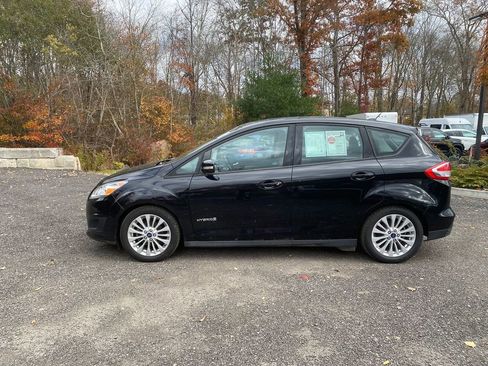 Used 2017 Ford C-MAX SE image 9