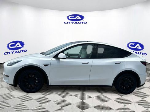 Used 2021 Tesla Model Y Long Range AWD/4WD image 7