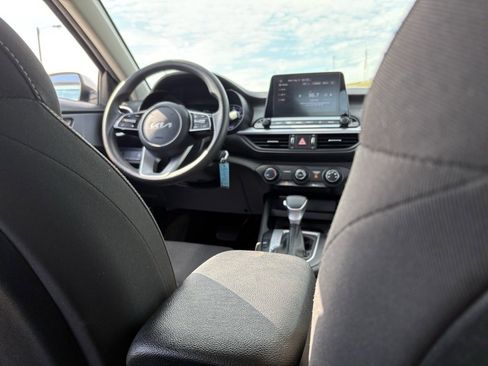 Used 2023 Kia Forte LXS image 26