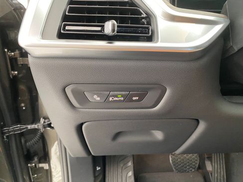 New 2026 BMW X5 xDrive50e w/ Premium Package image 24