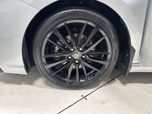 Used 2022 Toyota Camry XSE FWD image 8