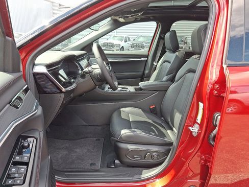 New 2025 Jeep Wagoneer Limited image 7