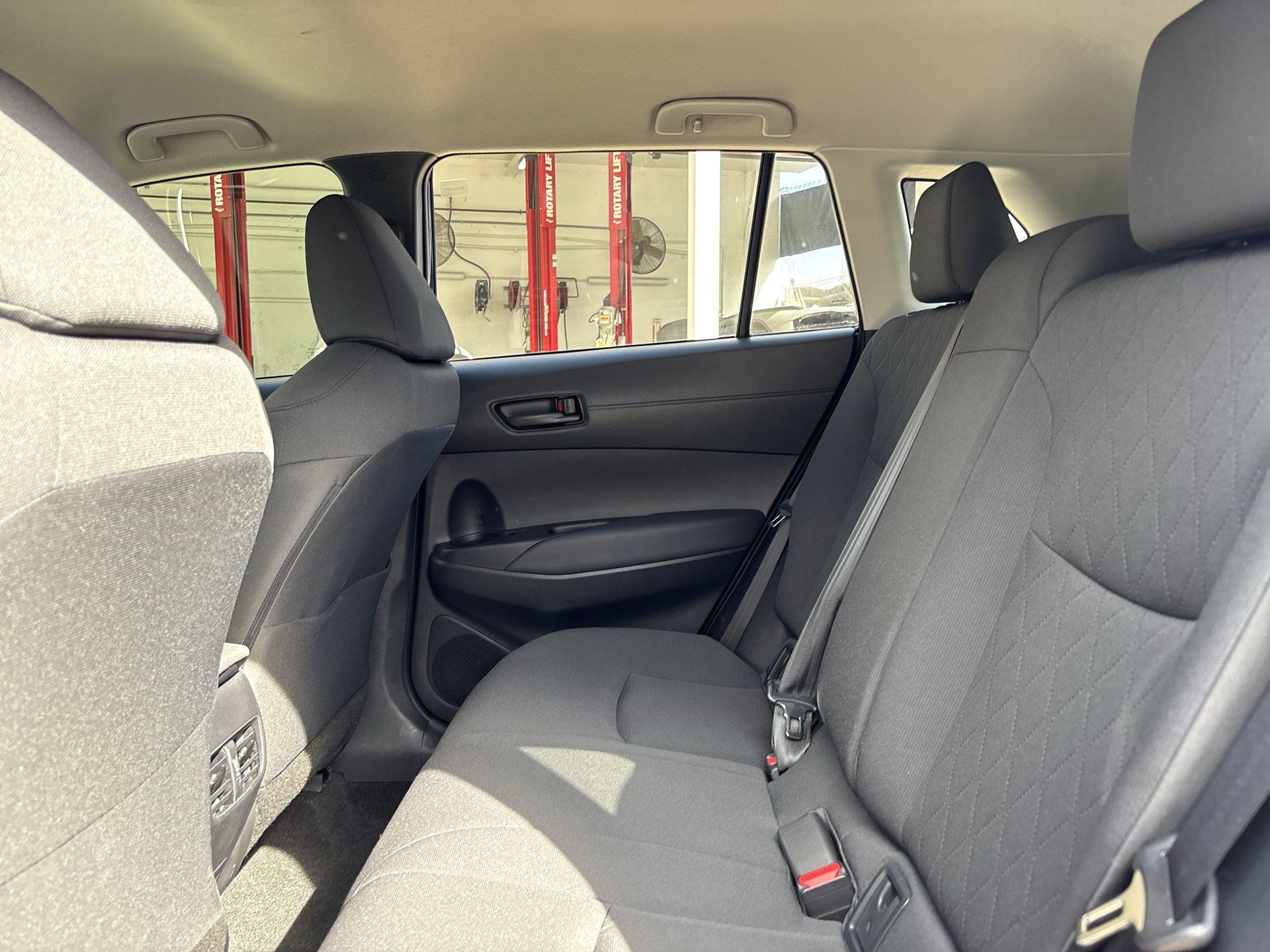 Used 2022 Toyota Corolla Cross LE FWD image 22