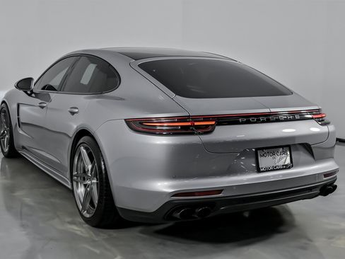 Used 2017 Porsche Panamera Turbo image 10