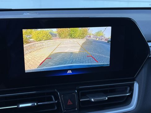 Used 2025 Chevrolet TrailBlazer LT image 27