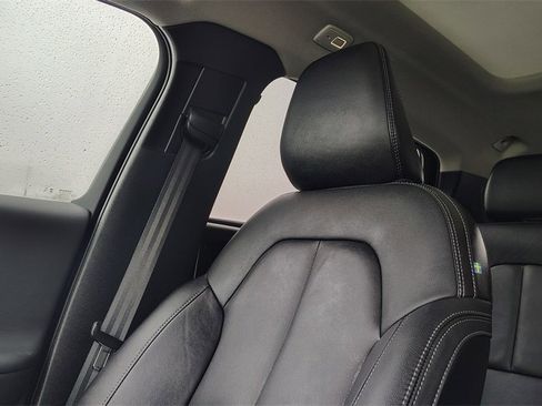 Used 2024 Volvo XC40 B5 Plus w/ Protection Package Premier image 23