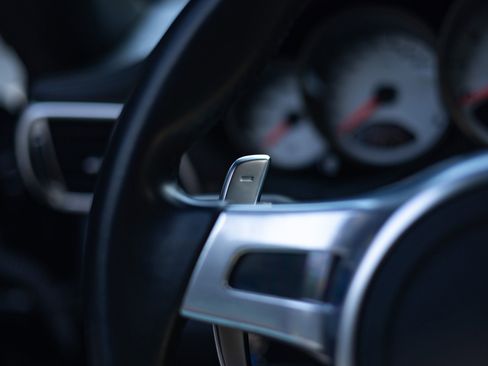 Used 2011 Porsche 911 Turbo S image 91