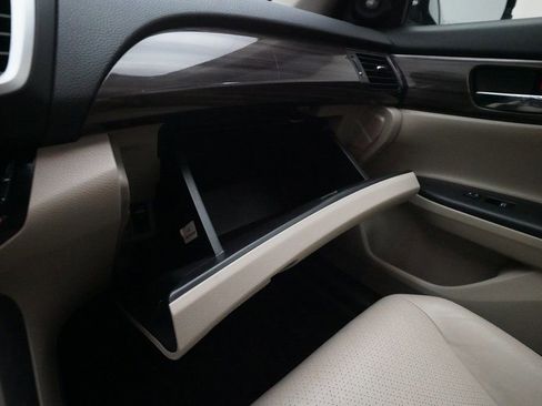 Used 2017 Honda Accord Touring image 31