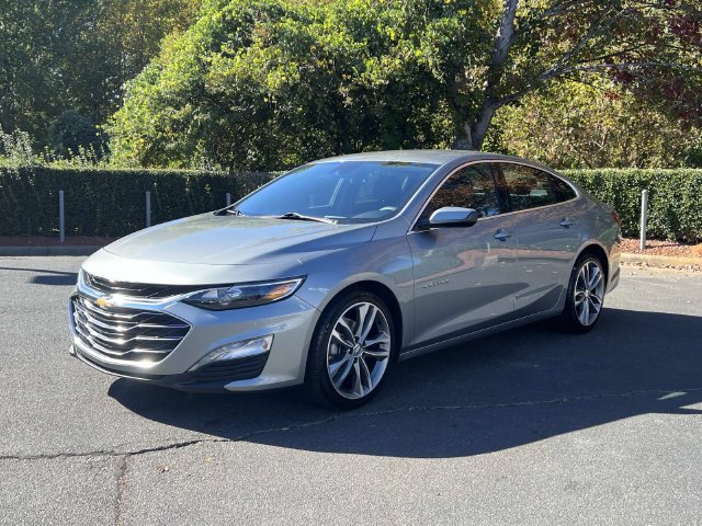Used 2023 Chevrolet Malibu LT FWD image 2