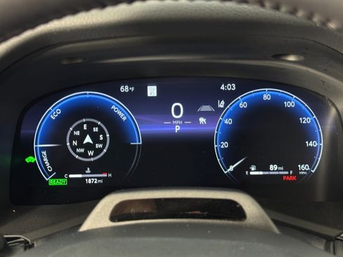 Used 2025 Toyota Camry XLE w/ Premium Plus Package image 18