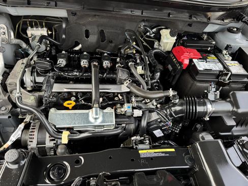 Used 2021 Nissan Kicks SR w/ SR Premium Package image 22