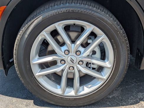 Used 2025 Dodge Durango GT AWD/4WD image 31