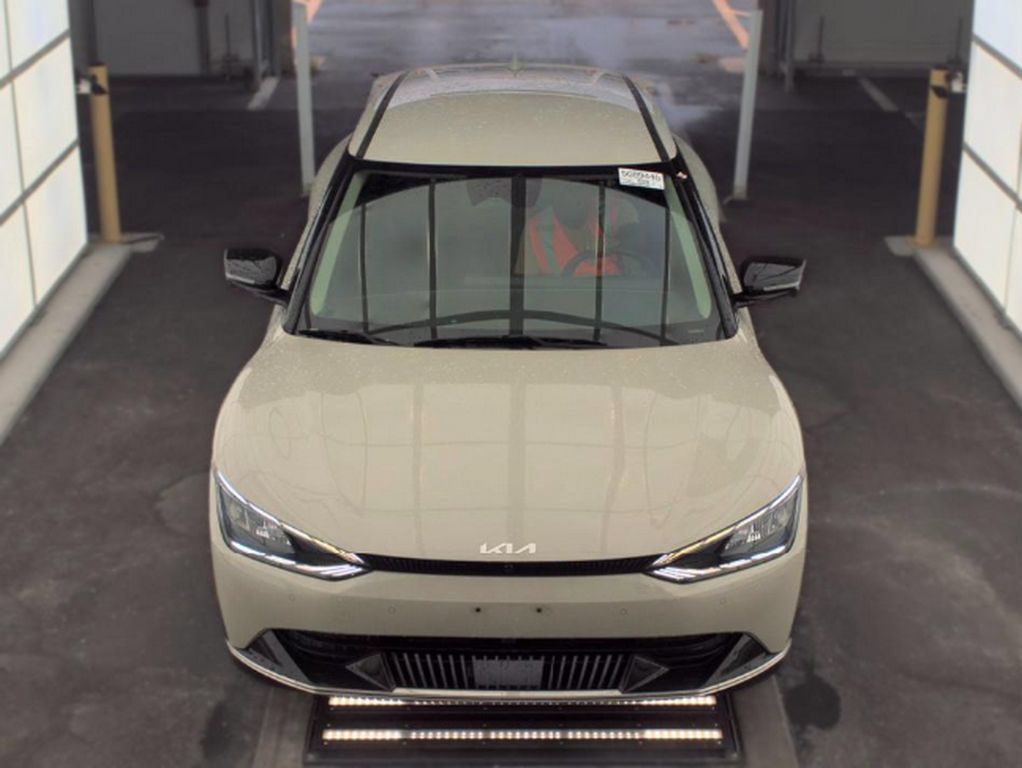 Used 2024 Kia EV6 Wind w/ Wind Technology Package RWD image 2