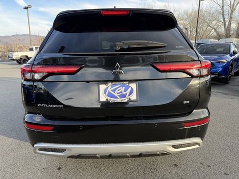 Used 2024 Mitsubishi Outlander SE image 4