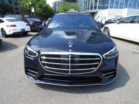 Used 2023 Mercedes-Benz S 580 4MATIC Sedan w/ AMG Line image 6