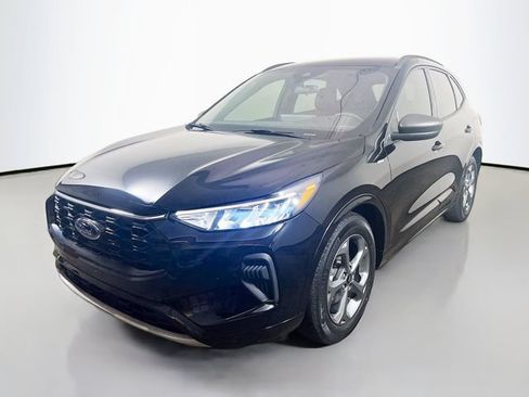Used 2023 Ford Escape ST-Line w/ Tech Pack #1 FWD image 5