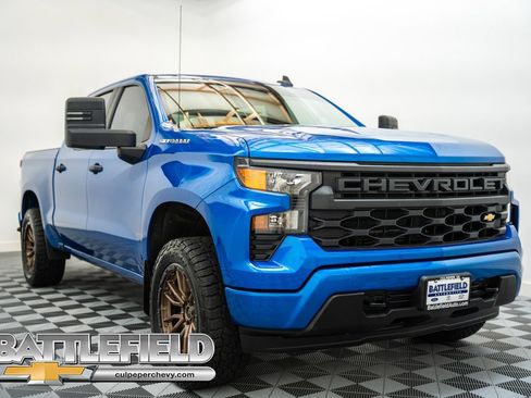 Used 2022 Chevrolet Silverado 1500 Custom AWD/4WD image 1