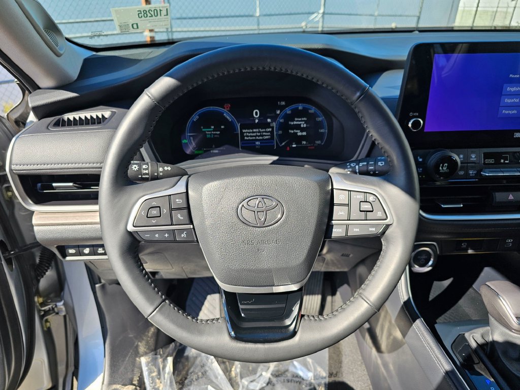 Used 2024 Toyota Grand Highlander AWD Hybrid image 24