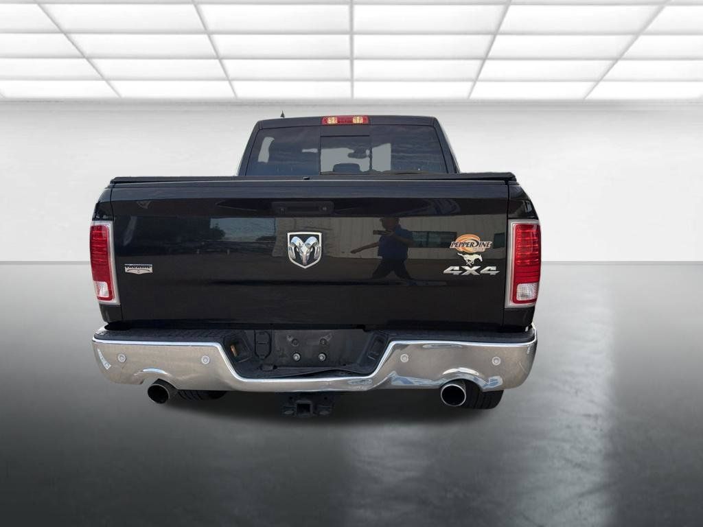 Used 2017 RAM 1500 Laramie w/ Convenience Group AWD/4WD image 3